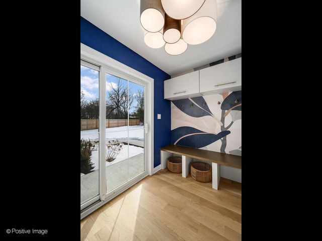 3031 Indianwood Road, Wilmette, IL 60091