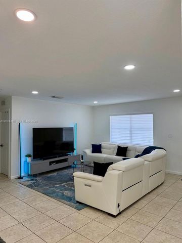 14172 SW 291st Ter, Homestead, FL 33033