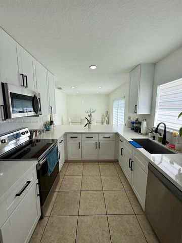 14172 SW 291st Ter, Homestead, FL 33033
