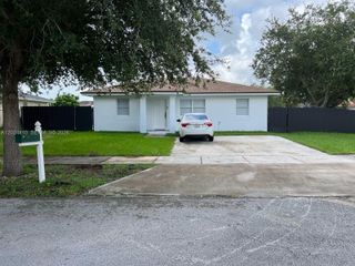 14172 SW 291st Ter, Homestead, FL 33033