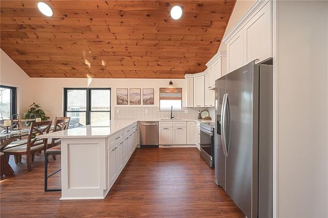 3339 Cove Overlook Drive, Gainesville, GA 30501