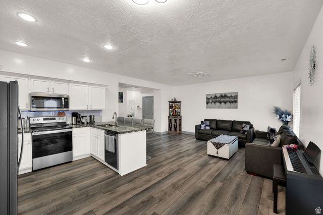 7187 S 420 E, Midvale, UT 84047