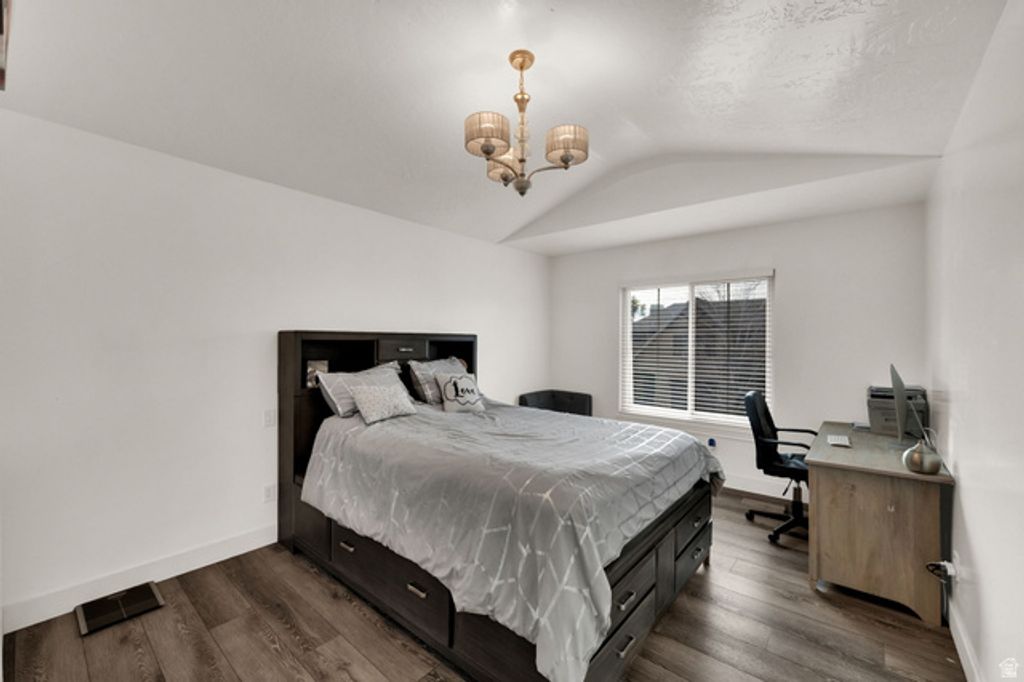 Image 13 of property listing at 7187 S 420 E, Midvale, UT 84047