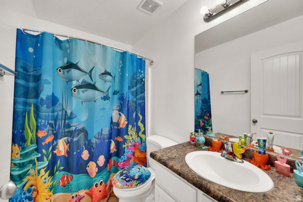 Image 17 of property listing at 7187 S 420 E, Midvale, UT 84047