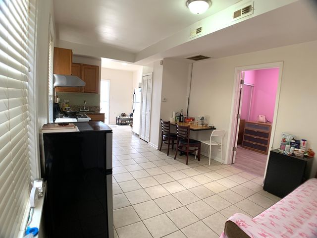 3626 S Ashland Avenue, Chicago, IL 60609