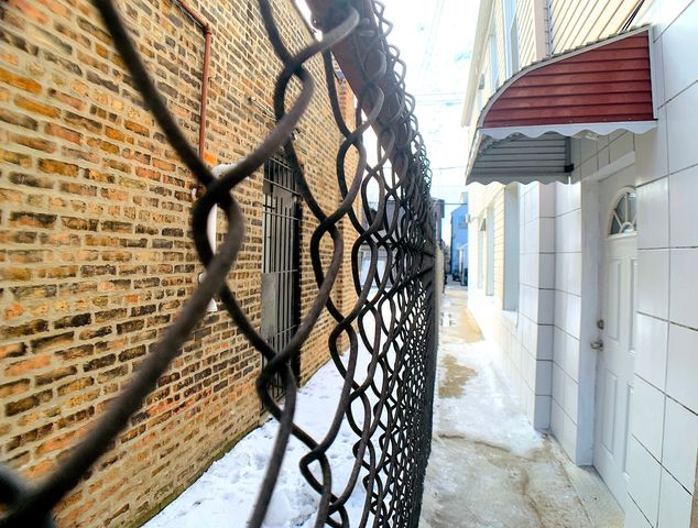 3626 S Ashland Avenue, Chicago, IL 60609