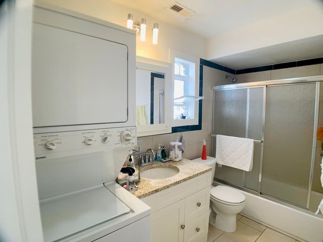 3626 S Ashland Avenue, Chicago, IL 60609