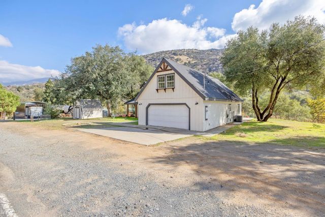 38129 Balch Park Road, Springville, CA 93265