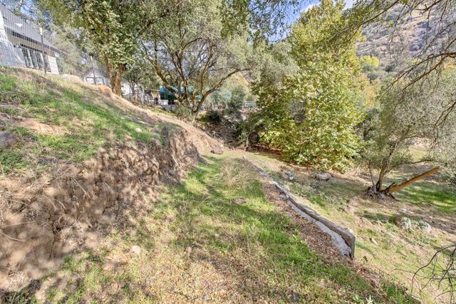38129 Balch Park Road, Springville, CA 93265