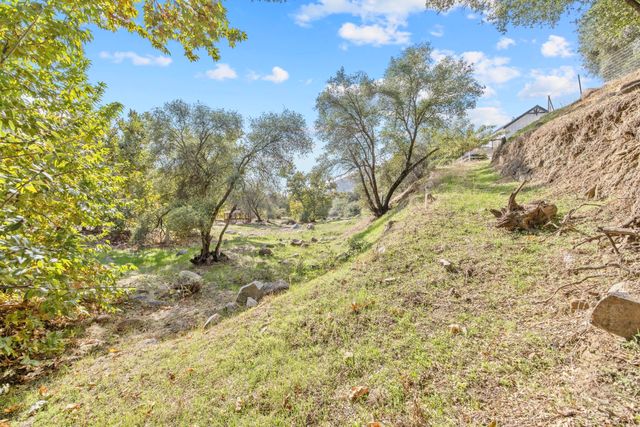 38129 Balch Park Road, Springville, CA 93265