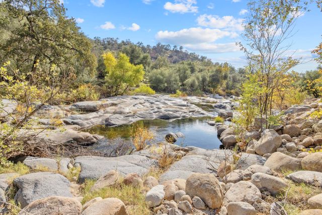 38129 Balch Park Road, Springville, CA 93265