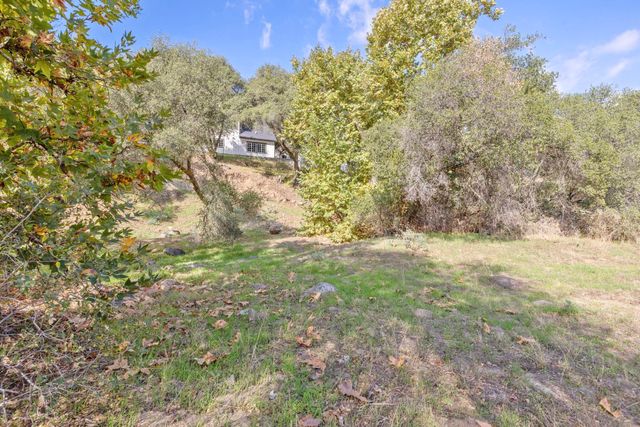 38129 Balch Park Road, Springville, CA 93265