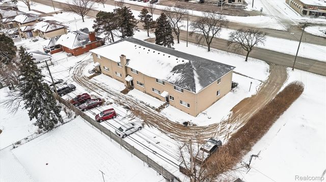 22270 Kelly Road, Eastpointe, MI 48021