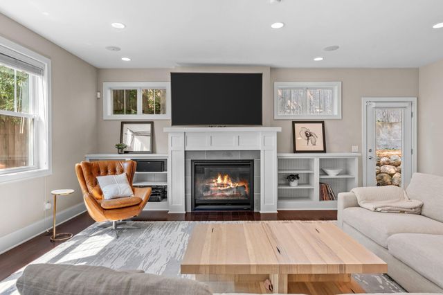 4516 Chowen Avenue S, Minneapolis, MN 55410