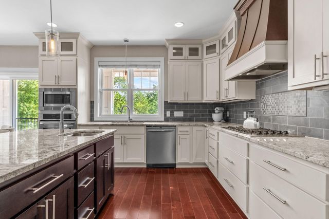 4516 Chowen Avenue S, Minneapolis, MN 55410