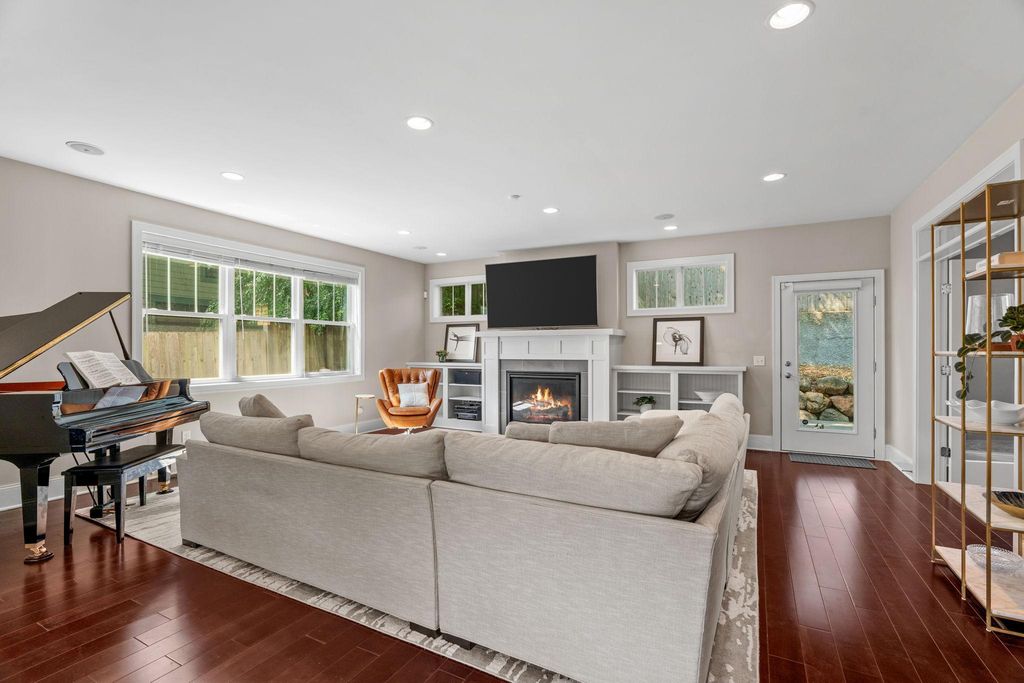 4516 Chowen Avenue S, Minneapolis, MN 55410 — photo 3