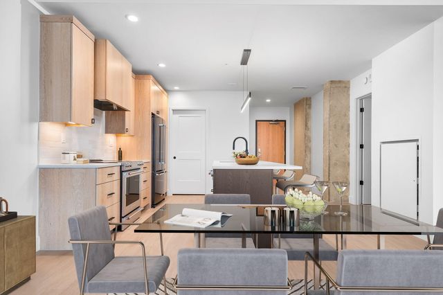 144 Oakes Street SW 2002, Grand Rapids, MI 49503