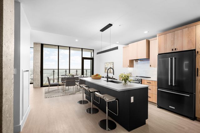 144 Oakes Street SW 2002, Grand Rapids, MI 49503