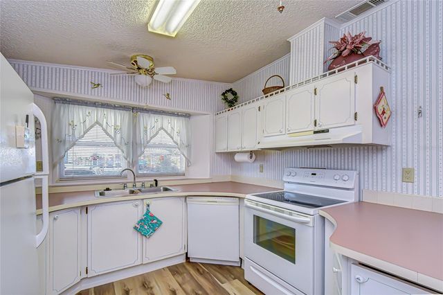 3210 MOONLIGHT STREET, Wesley Chapel, FL 33543