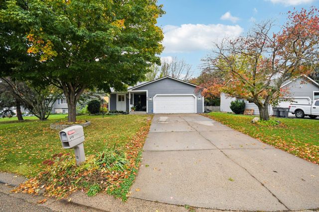 649 Concord Drive, Chaska, MN 55318