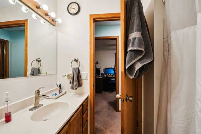 649 Concord Drive, Chaska, MN 55318