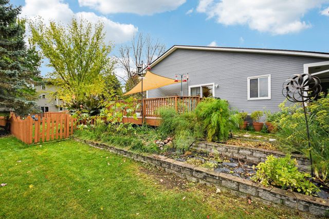 649 Concord Drive, Chaska, MN 55318