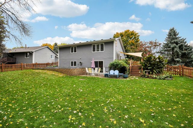 649 Concord Drive, Chaska, MN 55318