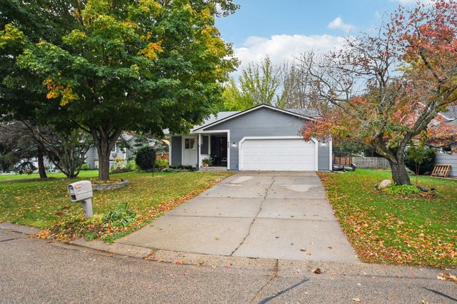 649 Concord Drive, Chaska, MN 55318