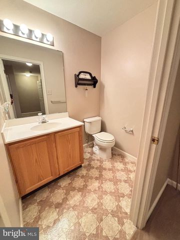 606 SANGREAL CT, Mantua, NJ 08051