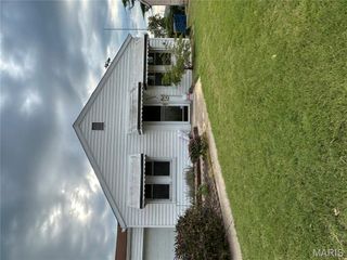 8626 Shoss Avenue, St Louis, MO 63125