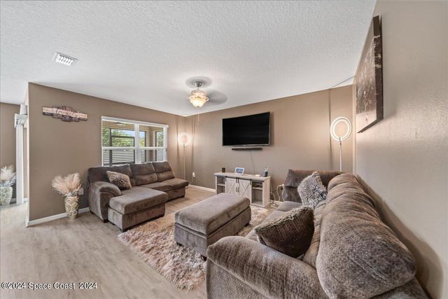 319 Moray Drive SW, Palm Bay, FL 32908