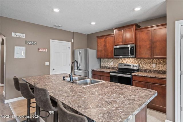 319 Moray Drive SW, Palm Bay, FL 32908