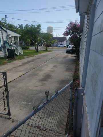 1457 14th St, Corpus Christi, TX 78404