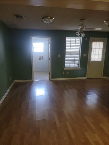 1457 14th St, Corpus Christi, TX 78404