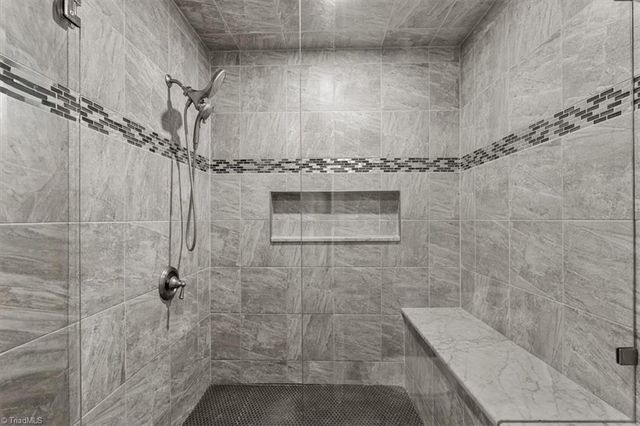 1116 Pinoak Road, Greensboro, NC 27455