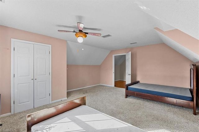 1116 Pinoak Road, Greensboro, NC 27455