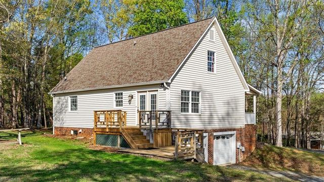 1116 Pinoak Road, Greensboro, NC 27455