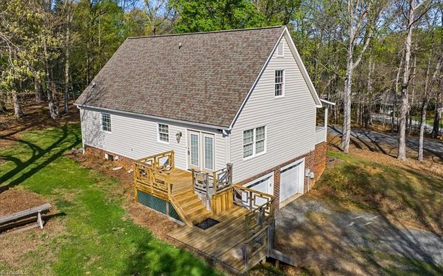 1116 Pinoak Road, Greensboro, NC 27455