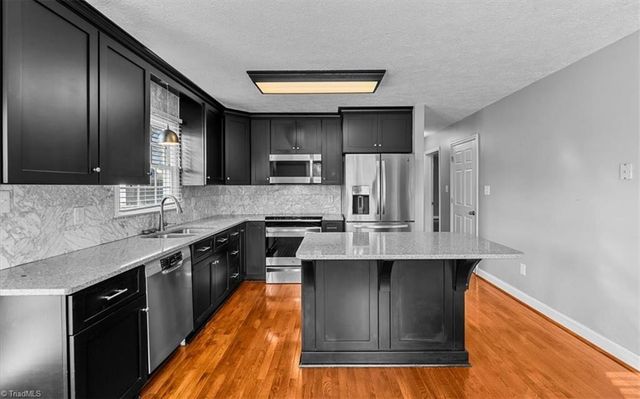 1116 Pinoak Road, Greensboro, NC 27455