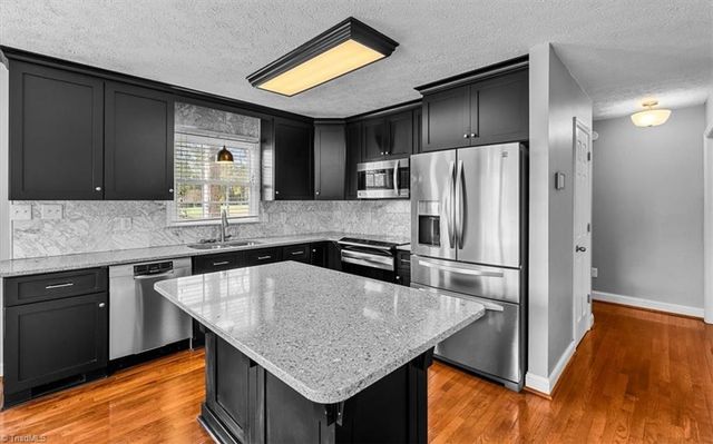 1116 Pinoak Road, Greensboro, NC 27455