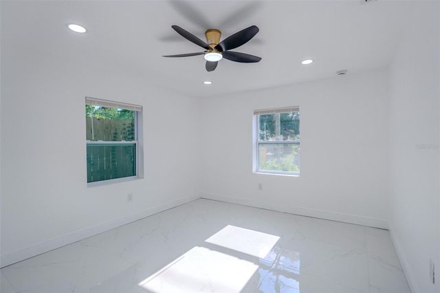 9407 N 12TH STREET, Tampa, FL 33612