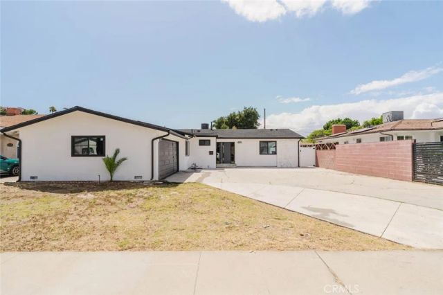 7039 Wortser Avenue, North Hollywood, CA 91605