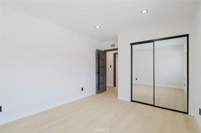 7039 Wortser Avenue, North Hollywood, CA 91605