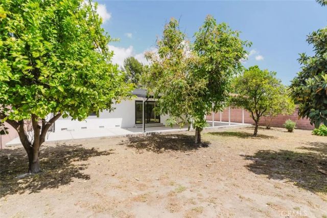 7039 Wortser Avenue, North Hollywood, CA 91605