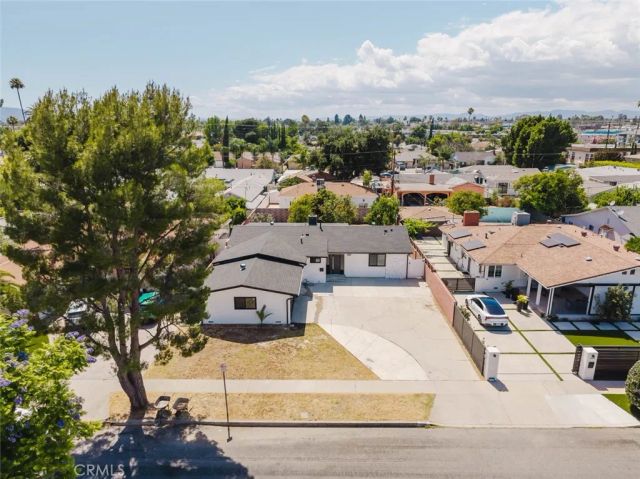 7039 Wortser Avenue, North Hollywood, CA 91605