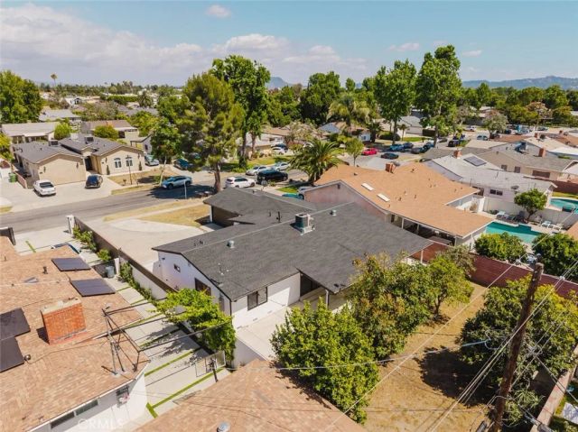 7039 Wortser Avenue, North Hollywood, CA 91605