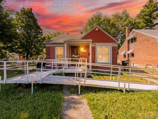 20040 Moross Road, Detroit, MI 48224