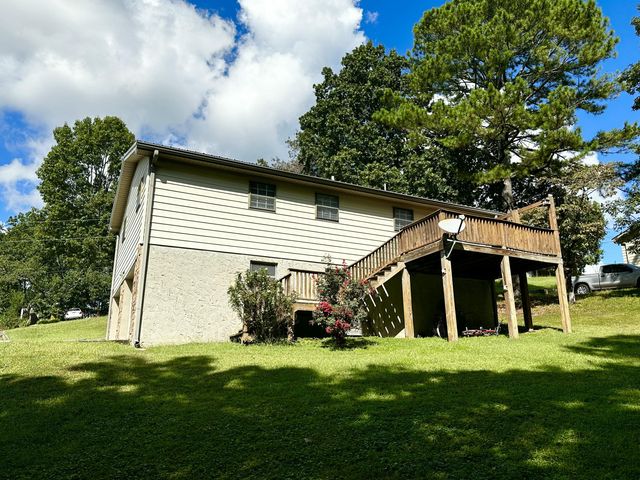 923 Crest Drive, Chickamauga, GA 30707