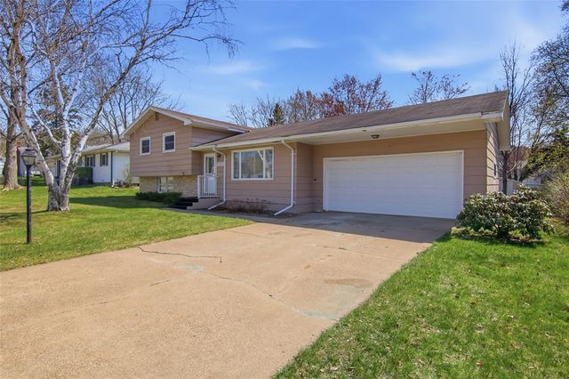 3147 Leslie Lane, Eau Claire, WI 54703
