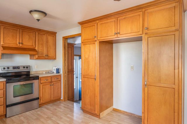 871 PLANK ROAD, Menasha, WI 54952